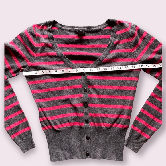VTG Y2K Alt Pink Striped Fitted Cardigan Blouse Top - Picture 4 of 5